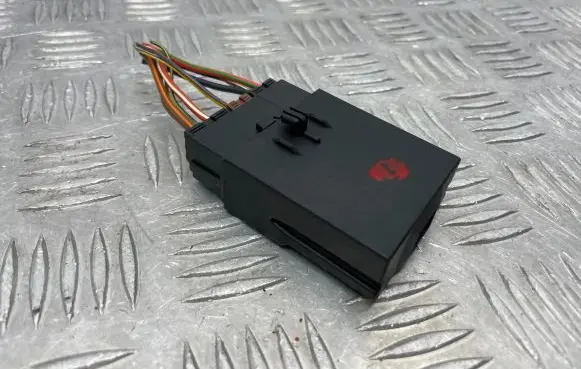 BMW 5 E60 E61 Seat control module 9167237 000423646 00401838
