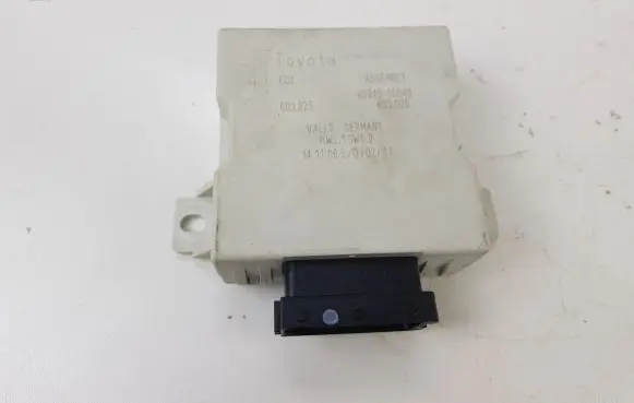 Toyota Avensis T250 Window wiper relay 8594005040