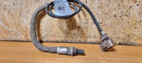 Audi A4 S4 B5 8D Lambda probe sensor 0258003740