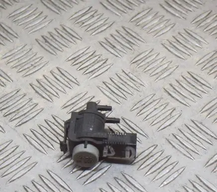Volkswagen Phaeton Turbo solenoid valve 1J0906283C
