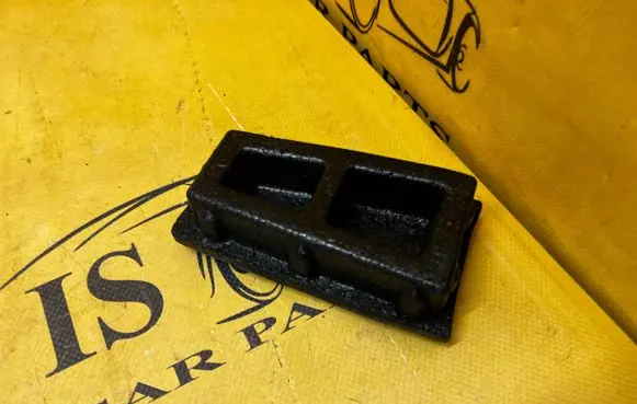 Volvo XC90 Front bumper foam support bar 31448132