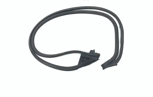 Jaguar XK8 - XKR Front door rubber seal HJA5362AC
