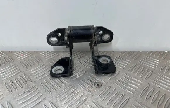 Dodge Durango III Rear door lower hinge