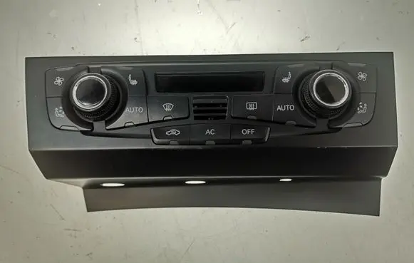Audi A5 8T 8F Climate control unit 8T2820043T