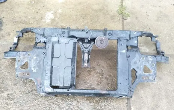 Hyundai Getz Radiator support slam panel