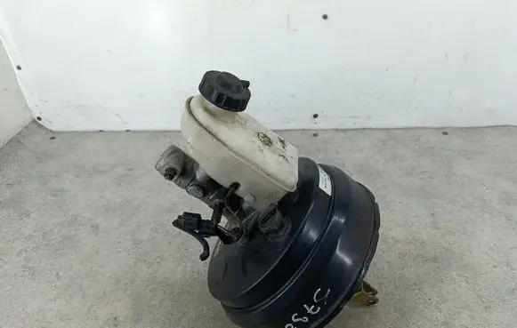 KIA Sorento Brake booster 