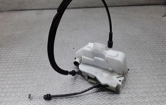 Citroen C3 Front door lock 46983280
