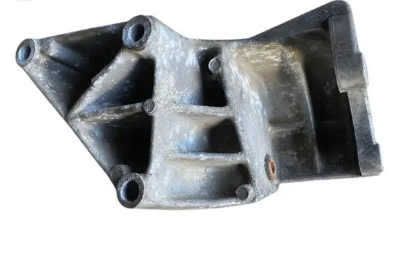 Volkswagen Transporter - Caravelle T4 Power steering pump mounting bracket 074145167