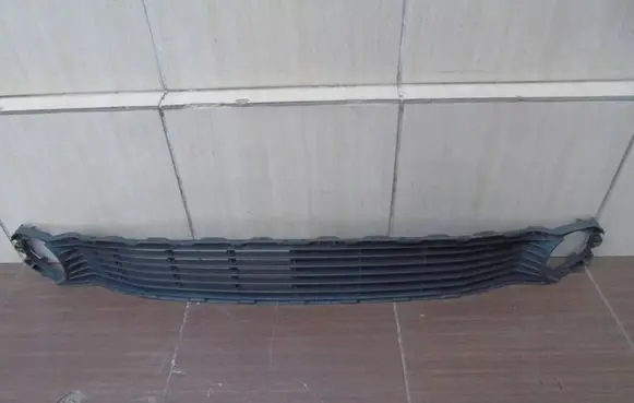 Toyota Aygo AB40 Front bumper lower grill 162041200100