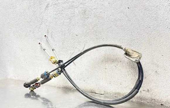 Volvo S60 Gear shift cable linkage 30759231