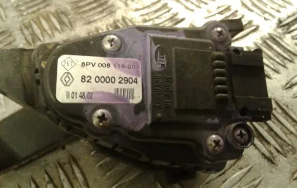 Renault Laguna II Accelerator throttle pedal 8200002904