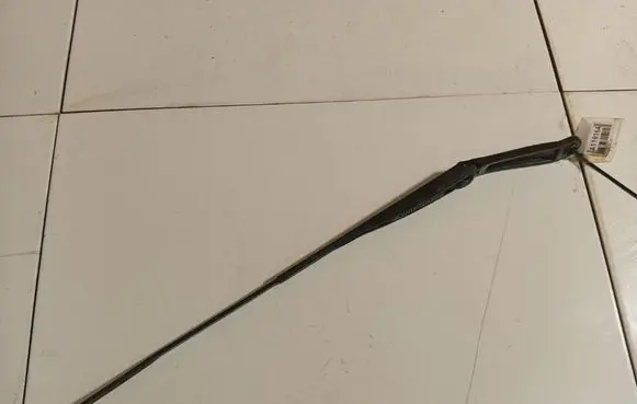 Renault Fluence Front wiper blade arm 288811861R