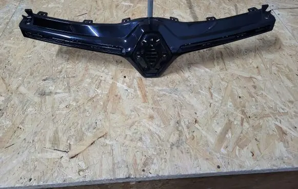 Renault Twingo III Front grill 623822417R