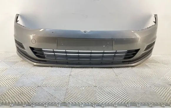 Volkswagen Golf VII Front bumper 5G0807221