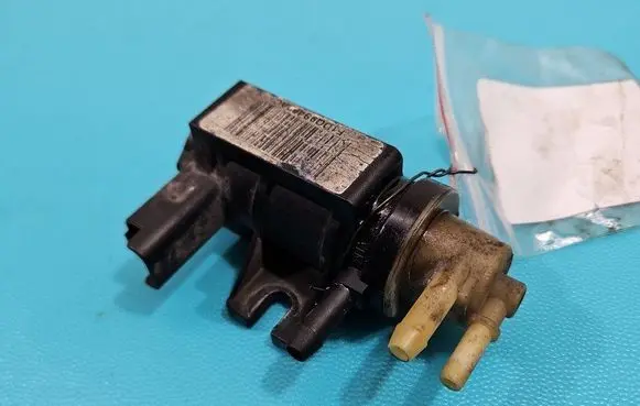 Ford Focus Turbo solenoid valve F1DQ9S468AC IMPRK1475476