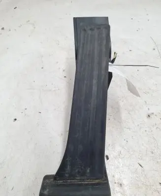 BMW 5 E60 E61 Accelerator throttle pedal 25916010