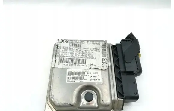 Alfa Romeo Giulietta Engine control unit/module 51937646