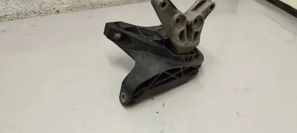 Opel Grandland X Engine mount bracket 008956alu 091622notr