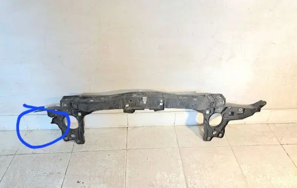 Porsche Cayenne (92A) Radiator support slam panel bracket 95850559400