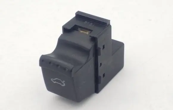 Volkswagen PASSAT B5.5 Tailgate opening switch 1J0959831A