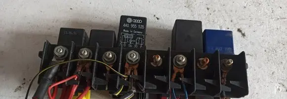 Audi A4 S4 B5 8D Other relay 4A0955535