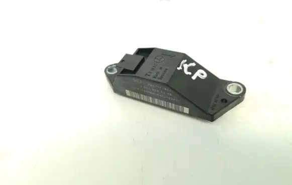 Mercedes-Benz E W211 Airbag deployment crash/impact sensor A0018209326