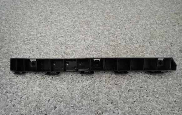 Hyundai ix35 Fender mounting bracket