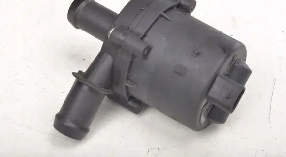 Opel Astra K Electric auxiliary coolant/water pump 39215986