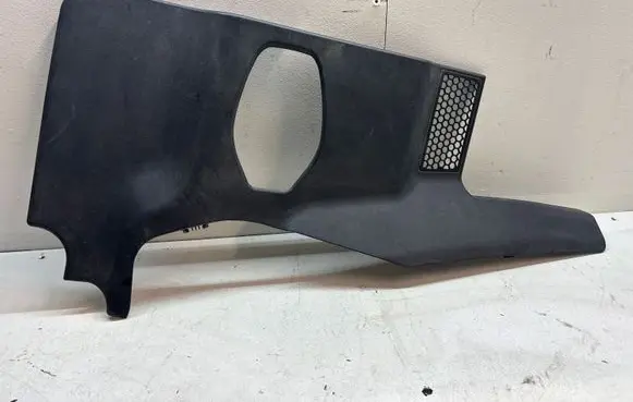 Audi A4 S4 B8 8K Wiper trim 8T1863052