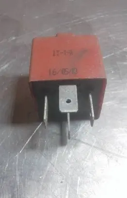 Opel Zafira A Other relay 24438887 12V40A