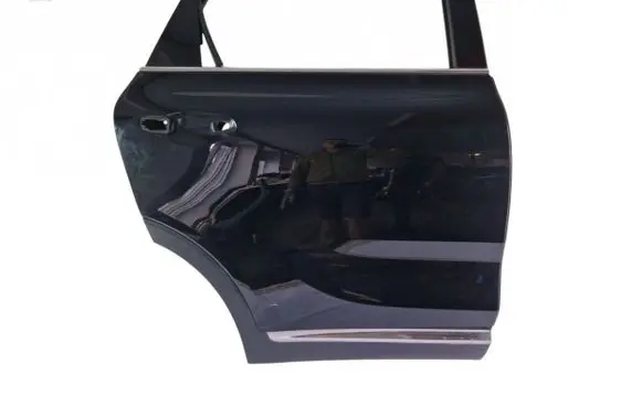 KIA Sorento Rear door