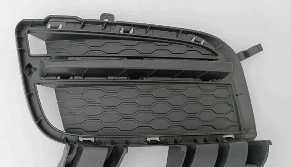 Jaguar XE Front fog light trim/grill T4N5786