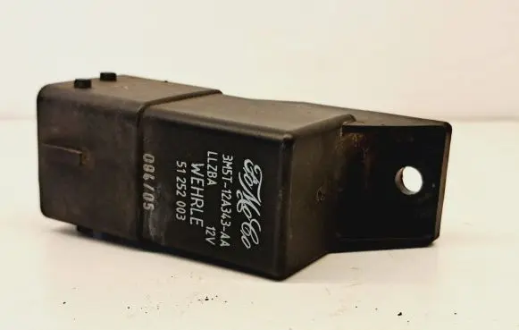 Volvo V50 Glow plug pre-heat relay 3M5T12A343AA 51252003 LLZBA