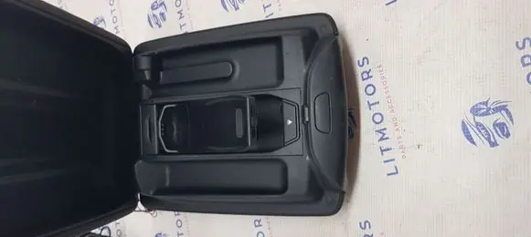 BMW X5 E53 Armrest 8402939