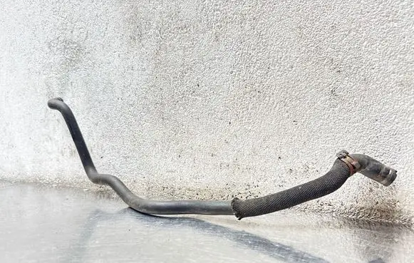 Opel Astra H Coolant pipe/hose 