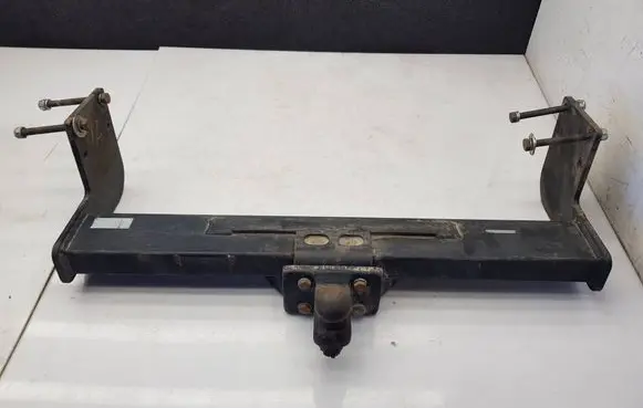 Mercedes-Benz Sprinter W906 Detachable towbar A9063100795