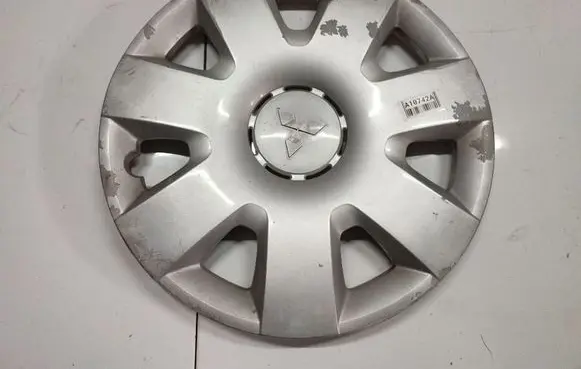 Mitsubishi Lancer X R16 wheel hub/cap/trim 4252ac44
