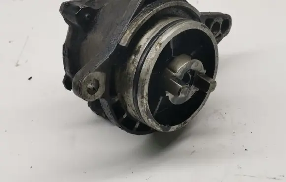 BMW 3 E46 Vacuum pump 024375