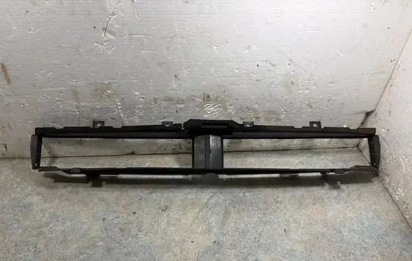 BMW 5 G30 G31 G38 Intercooler air guide/duct channel 7359838