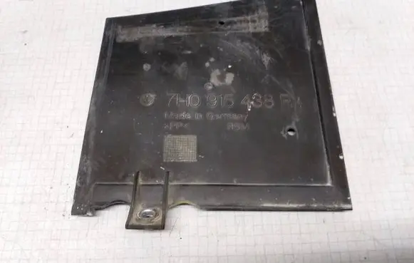 Volkswagen Transporter - Caravelle T5 Battery tray heat shield 7H0915438A