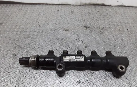 Fuel main line pipe