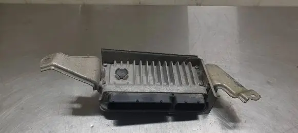 Toyota Yaris Engine control unit/module 896610DT20 MB2756002781