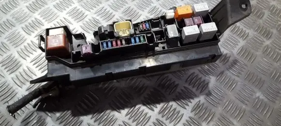 Toyota Corolla E120 E130 Fuse box set