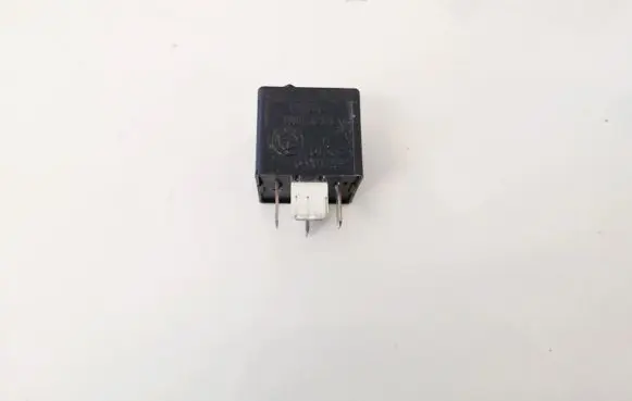 BMW 5 E60 E61 Other relay 61366901469 v23136-j6-x48
