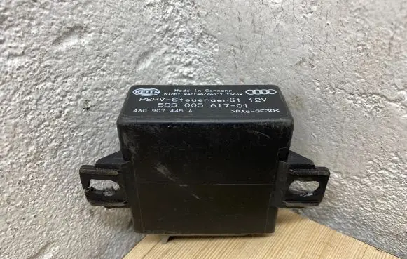 Audi A8 S8 D2 4D Wing mirror control module 4A0907445A 5DS00561701