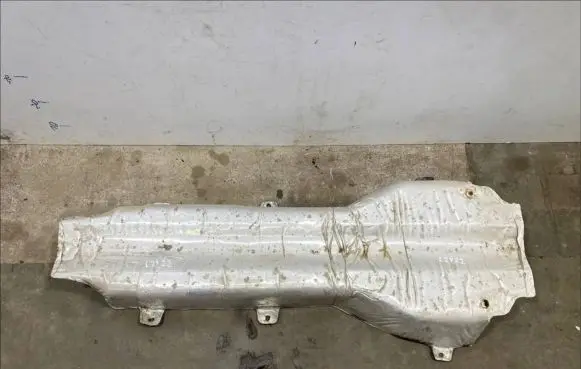 Chevrolet Corvette C7 Exhaust heat shield