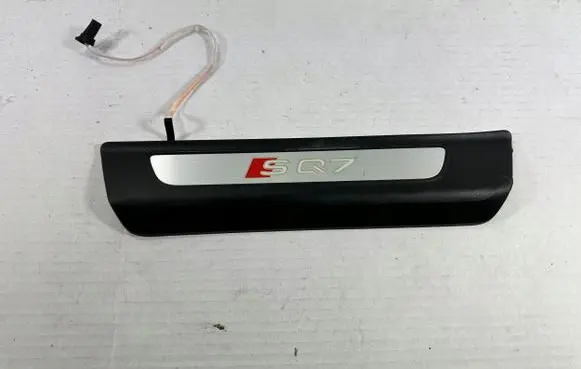 Audi Q7 4M Front sill trim cover