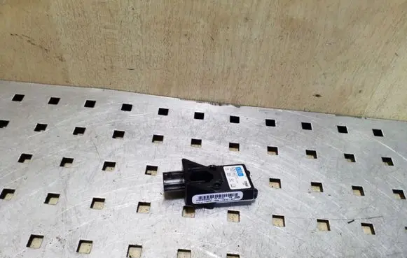 Honda CR-V Airbag deployment crash/impact sensor 77970S9AC812M1