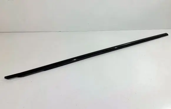 Audi A4 S4 B9 8W Front door glass trim molding 8W0853284
