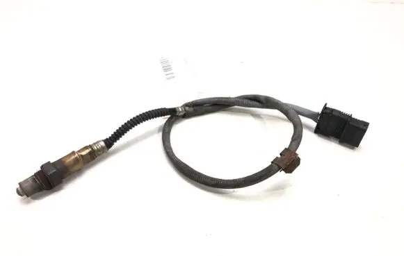 BMW 5 F10 F11 Lambda probe sensor 7589475